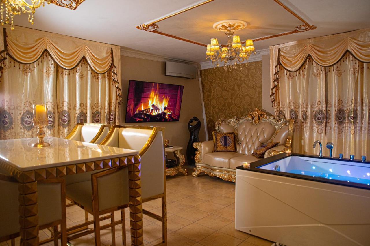 Le Petit Versailles Вернон Екстер'єр фото