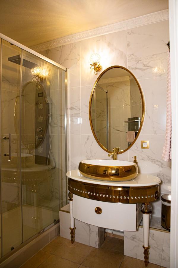 Le Petit Versailles Вернон Екстер'єр фото
